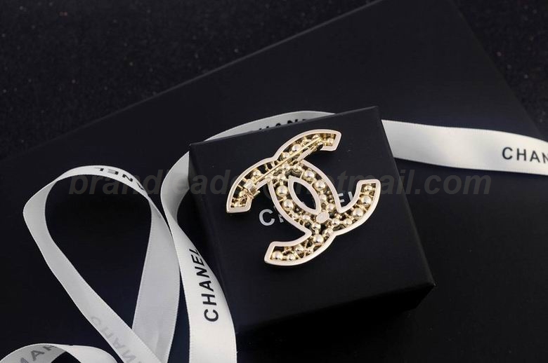 Chanel Brooch 54